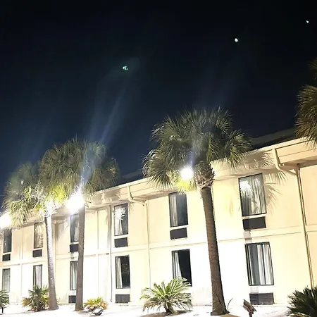 Regency Inn & Suites