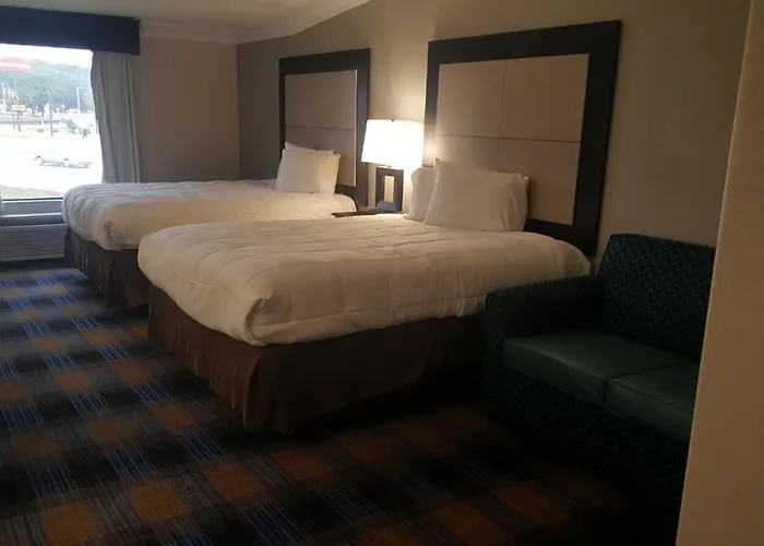 Regency & 2* Pensacola