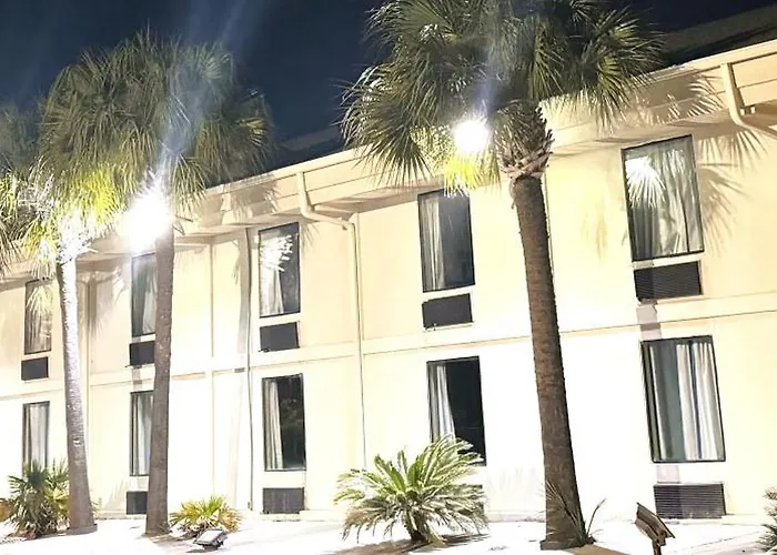 Regency & 2* Pensacola